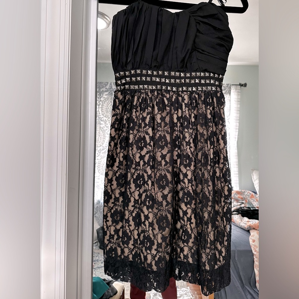 Strapless new dress.